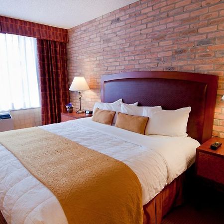 Quality Hotel Downtown-Inn At False Creek バンクーバー 部屋 写真