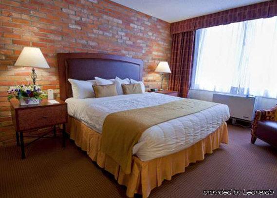 Quality Hotel Downtown-Inn At False Creek バンクーバー 部屋 写真