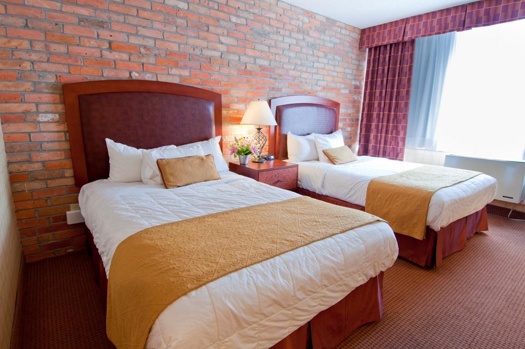 Quality Hotel Downtown-Inn At False Creek バンクーバー 部屋 写真