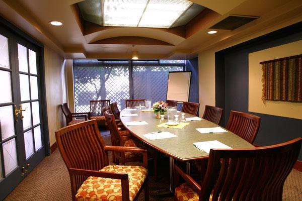 Quality Hotel Downtown-Inn At False Creek バンクーバー 設備 写真