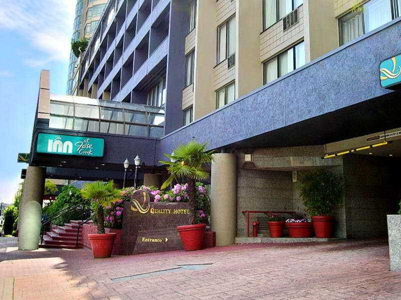 Quality Hotel Downtown-Inn At False Creek バンクーバー エクステリア 写真