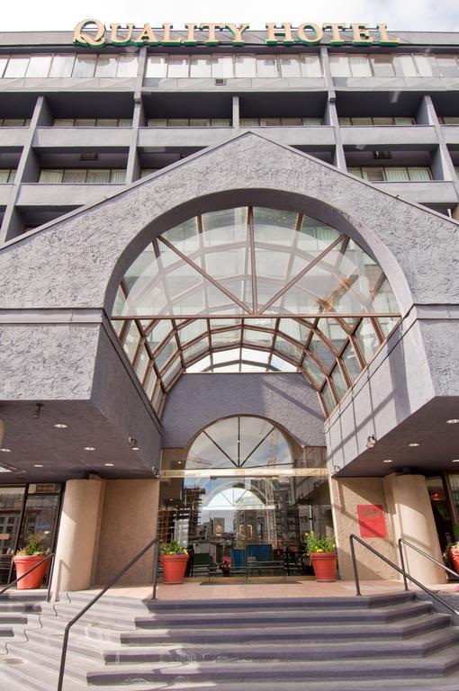 Quality Hotel Downtown-Inn At False Creek バンクーバー エクステリア 写真
