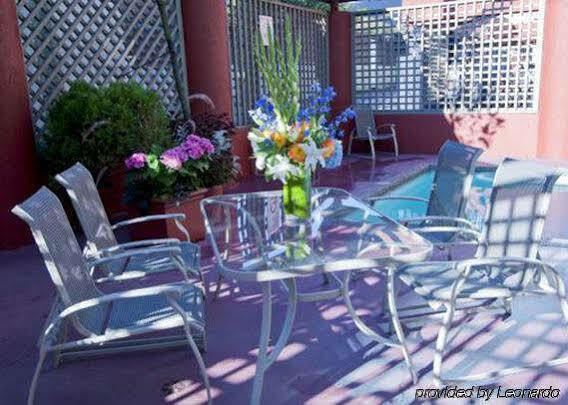 Quality Hotel Downtown-Inn At False Creek バンクーバー エクステリア 写真